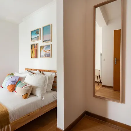 Apartamento With A Cozy Private Terrace Specially At Night