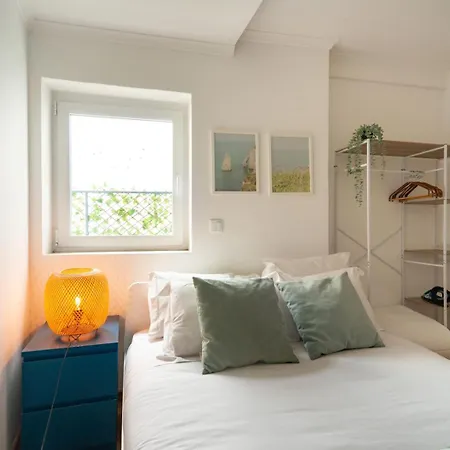 With A Cozy Private Terrace Specially At Night Apartment Lisbon