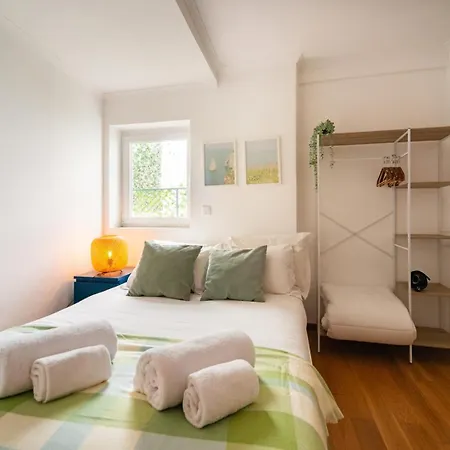 With A Cozy Private Terrace Specially At Night * Lisbon