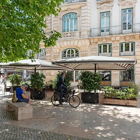 With A Cozy Private Terrace Specially At Night Apartment Lisbon