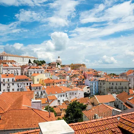 With A Cozy Private Terrace Specially At Night * Lisboa